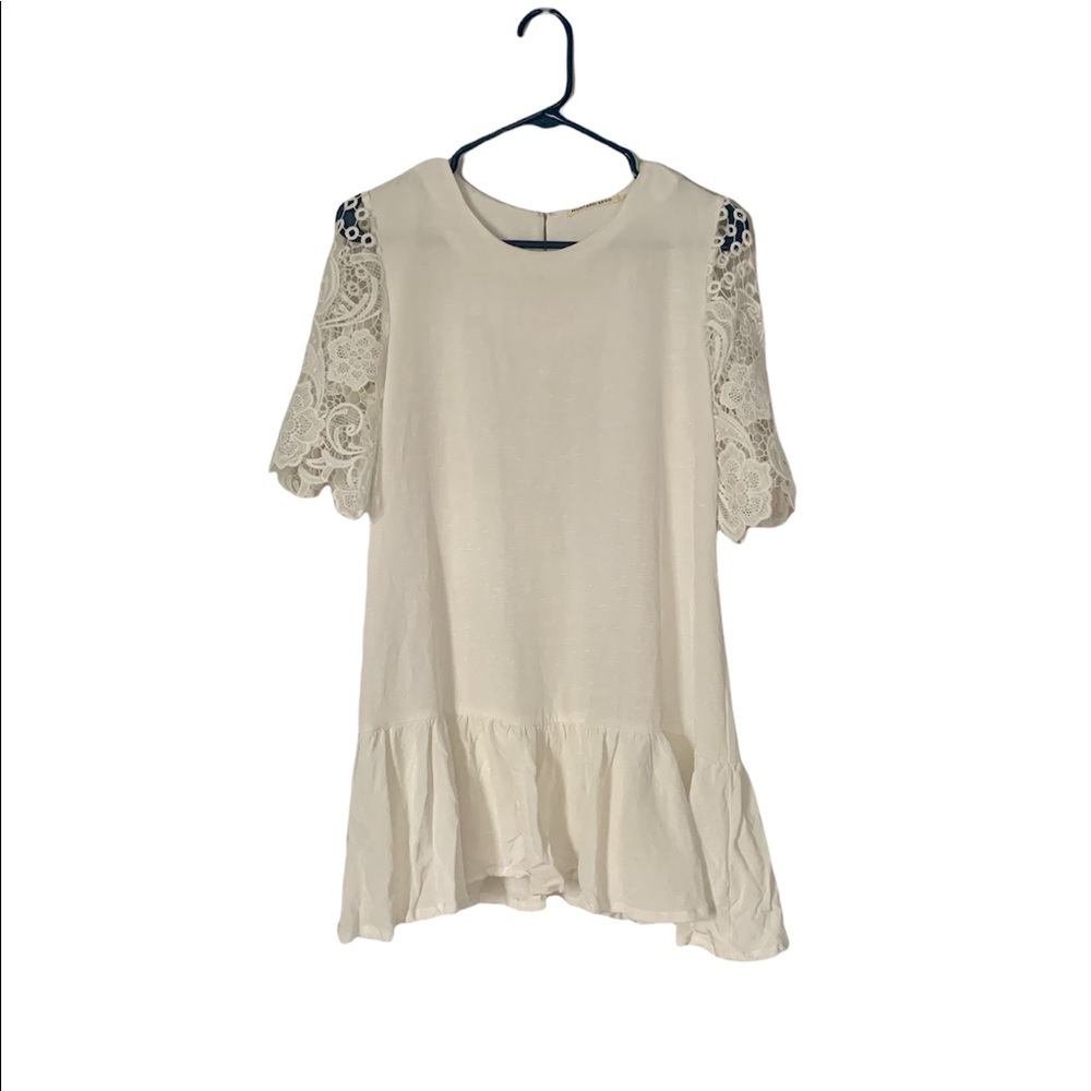 Mustard Seed white dress with lace sleeves
